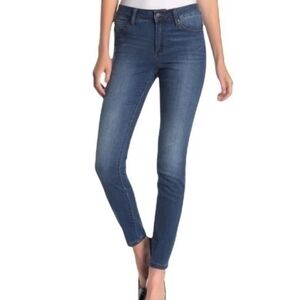 Free People Blue Skinny Jeans with Faded Wash ANKLE